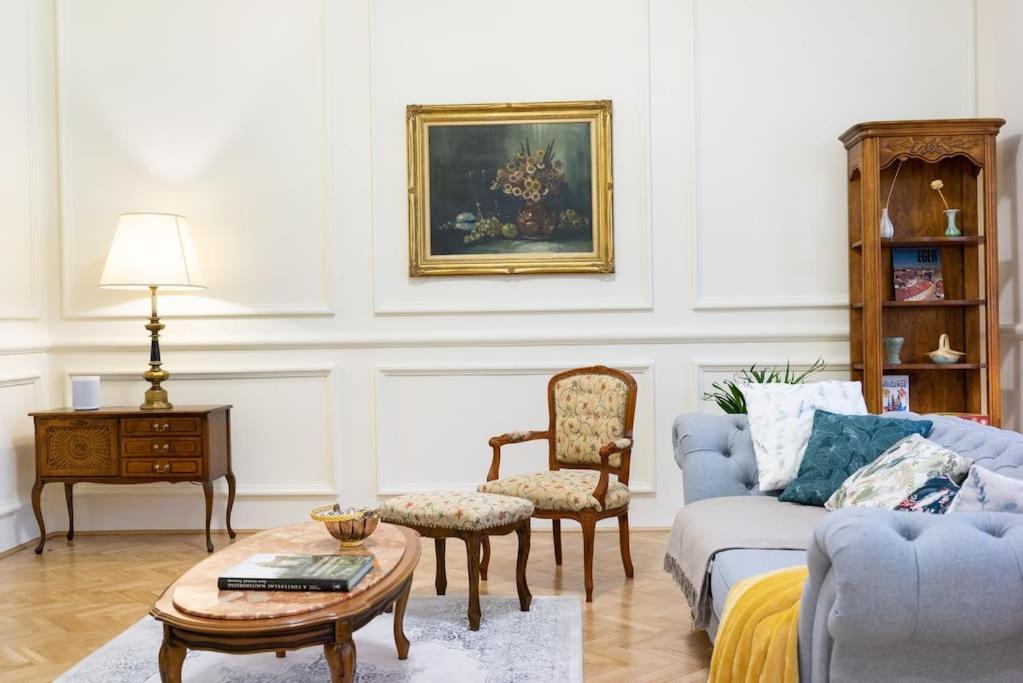 Kastely Apartman إغير المظهر الخارجي الصورة